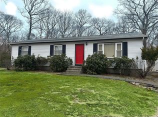 79 Barbara Ln, Middle Island, NY 11953