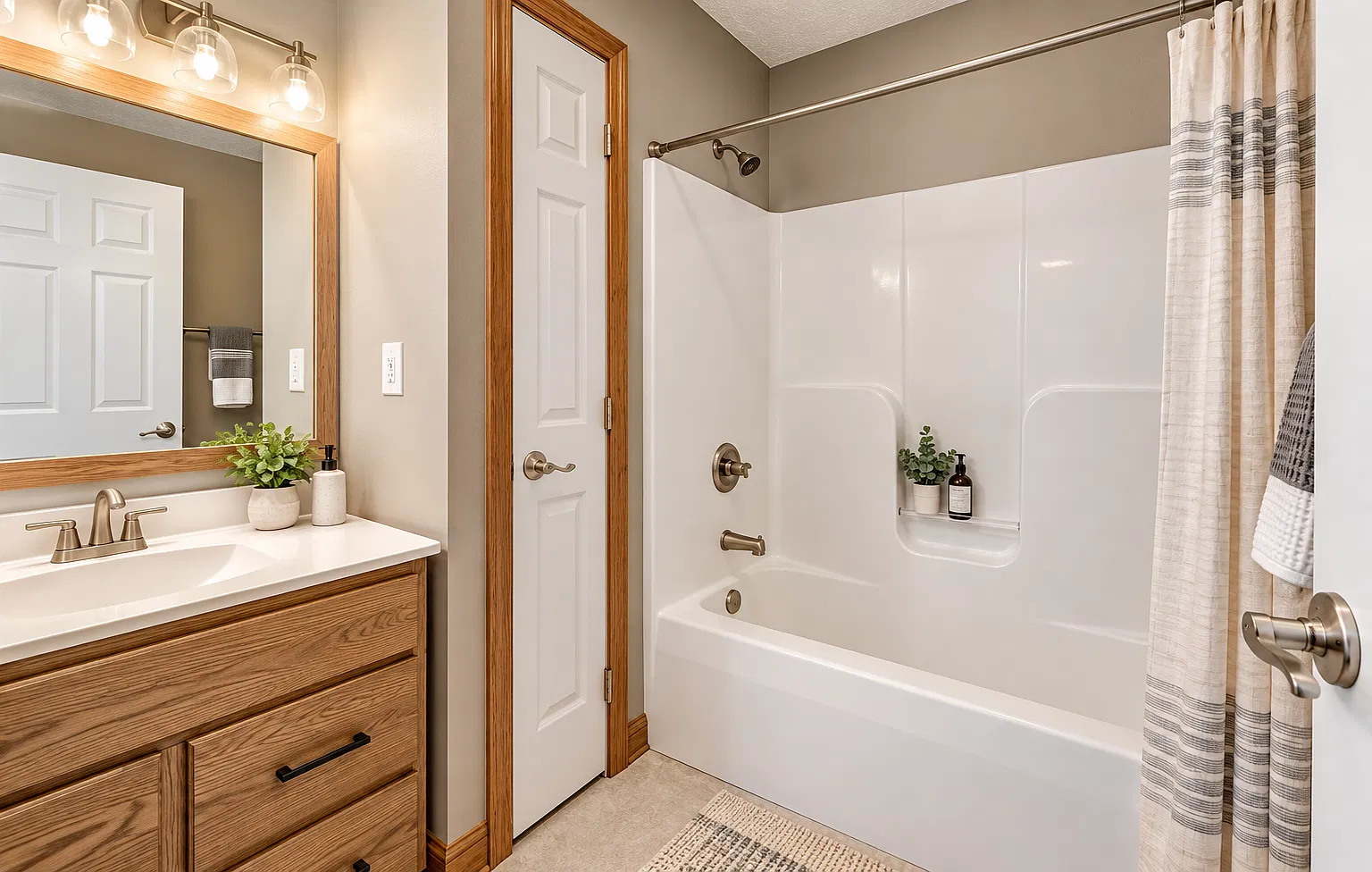 2 Bakers Pointe - 1 — Photo 4