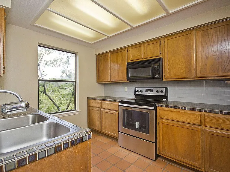 8200 Neely Dr #108 — Photo 6