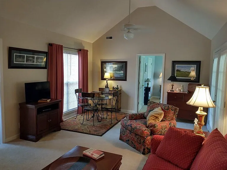 1141 Warrens Way — Photo 4