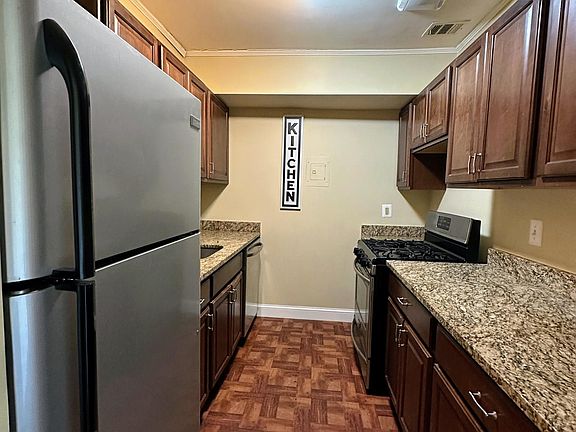 5th image of 7985 Audubon Ave APT 304