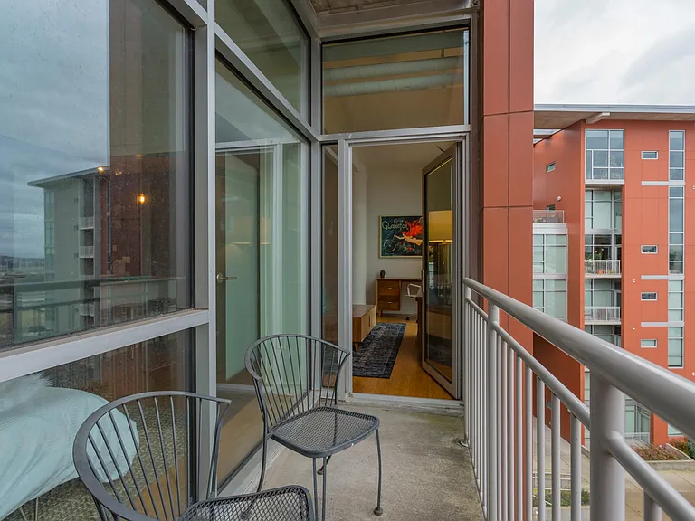 2115 Yeaman Pl #415 — Photo 24