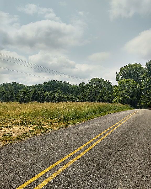 2nd image of 41571 Baseline Rd