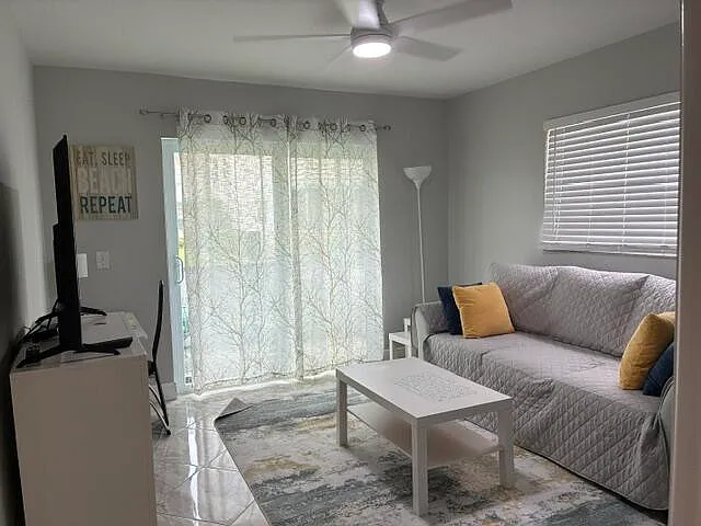 626 Normandy N #626N — Photo 21