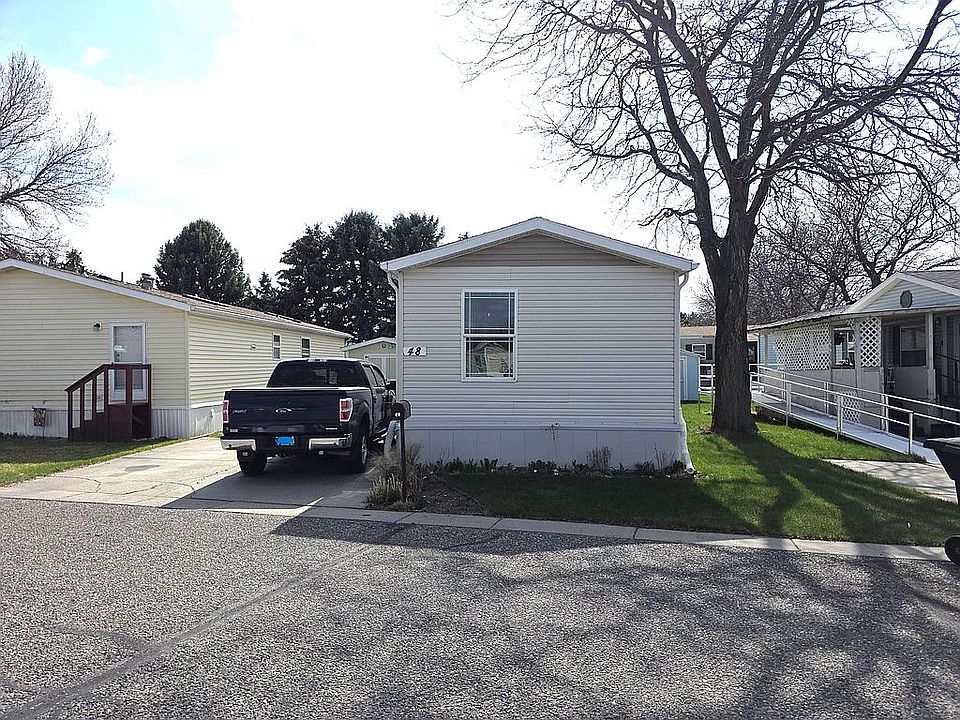 1st image of 48 Woodgrain Dr
