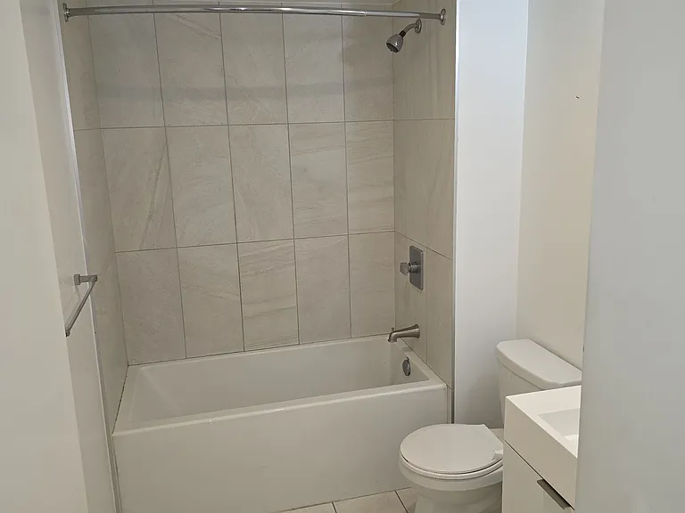 30 Samuel Wood Way #1606 — Photo 9