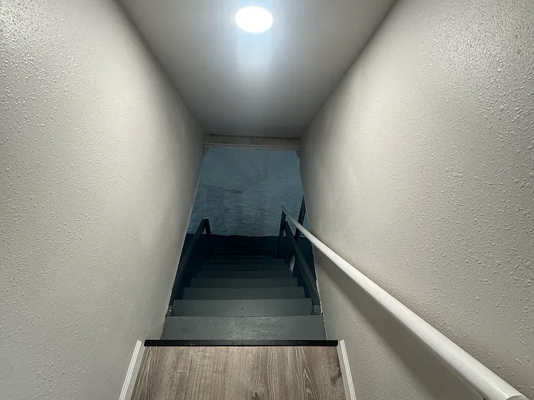 107 Lakeview Dr — Photo 26
