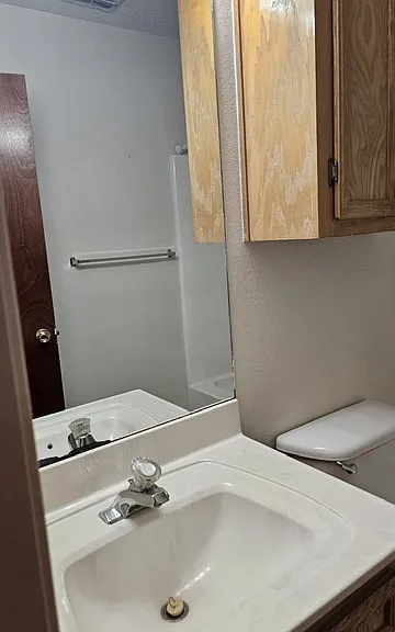 1810 Lexington Cir #2 — Photo 1