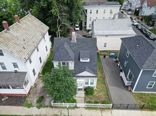 49 Elm St, Chicopee, MA 01013