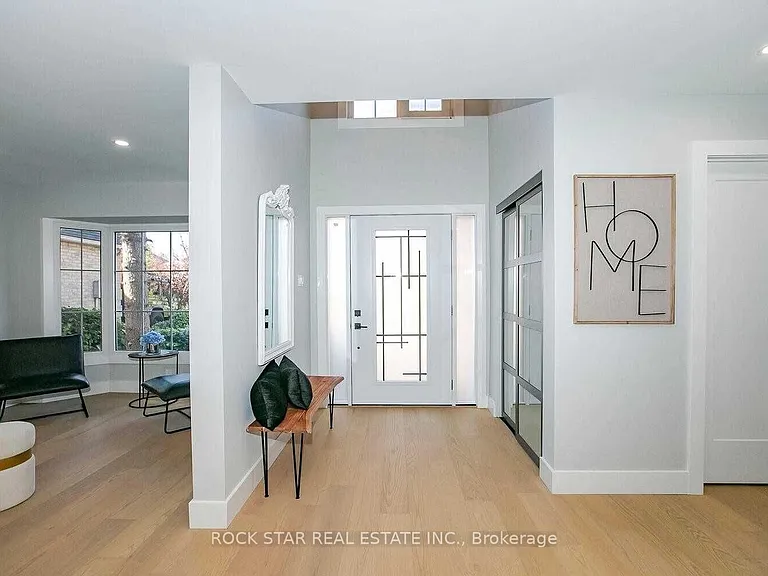 160 River Oaks Blvd E — Photo 6