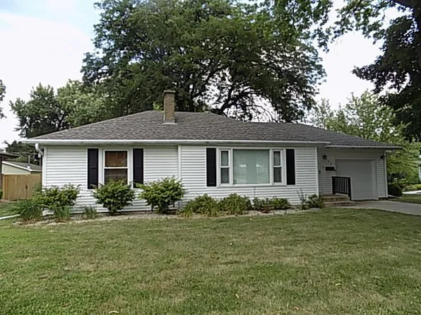 108 Willard Ave, Ottawa, IL 61350