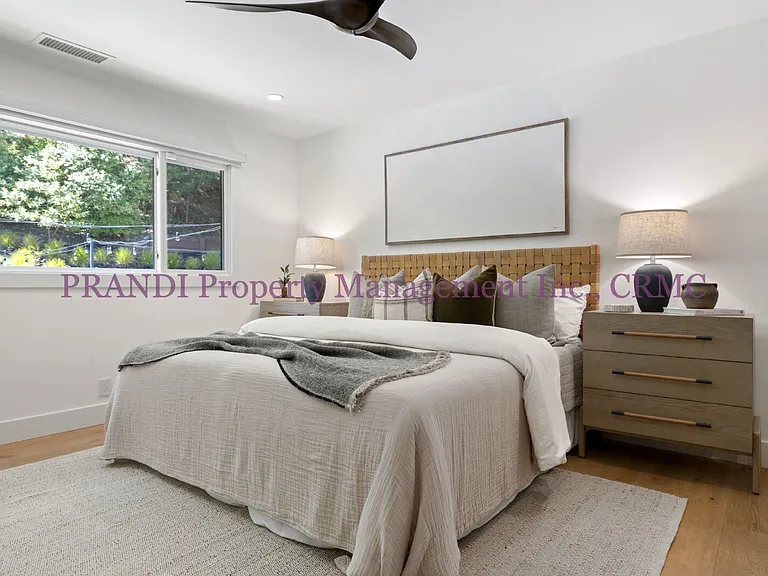 429 Blackstone Dr — Photo 18