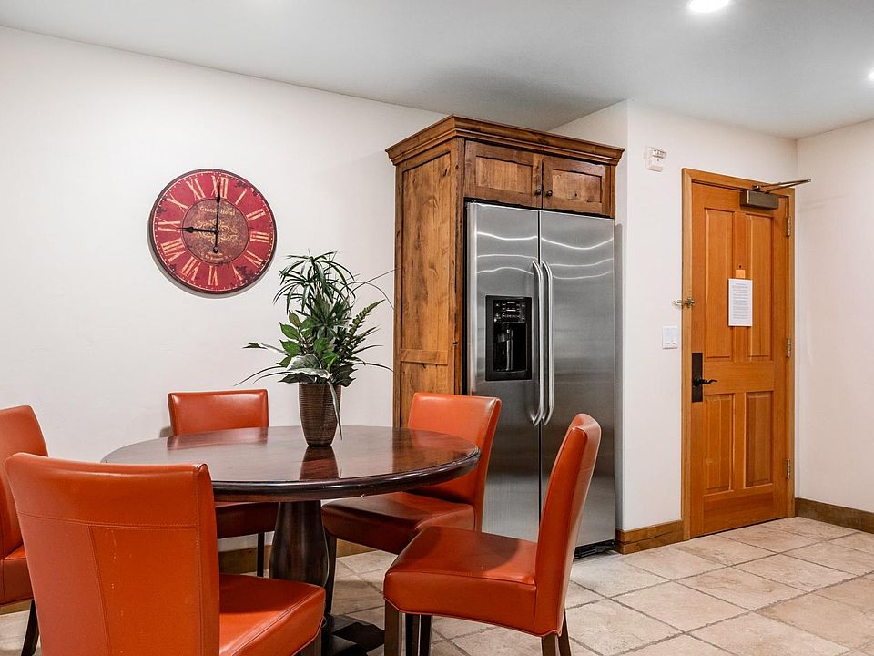 1st image of 2260 Park Ave #21