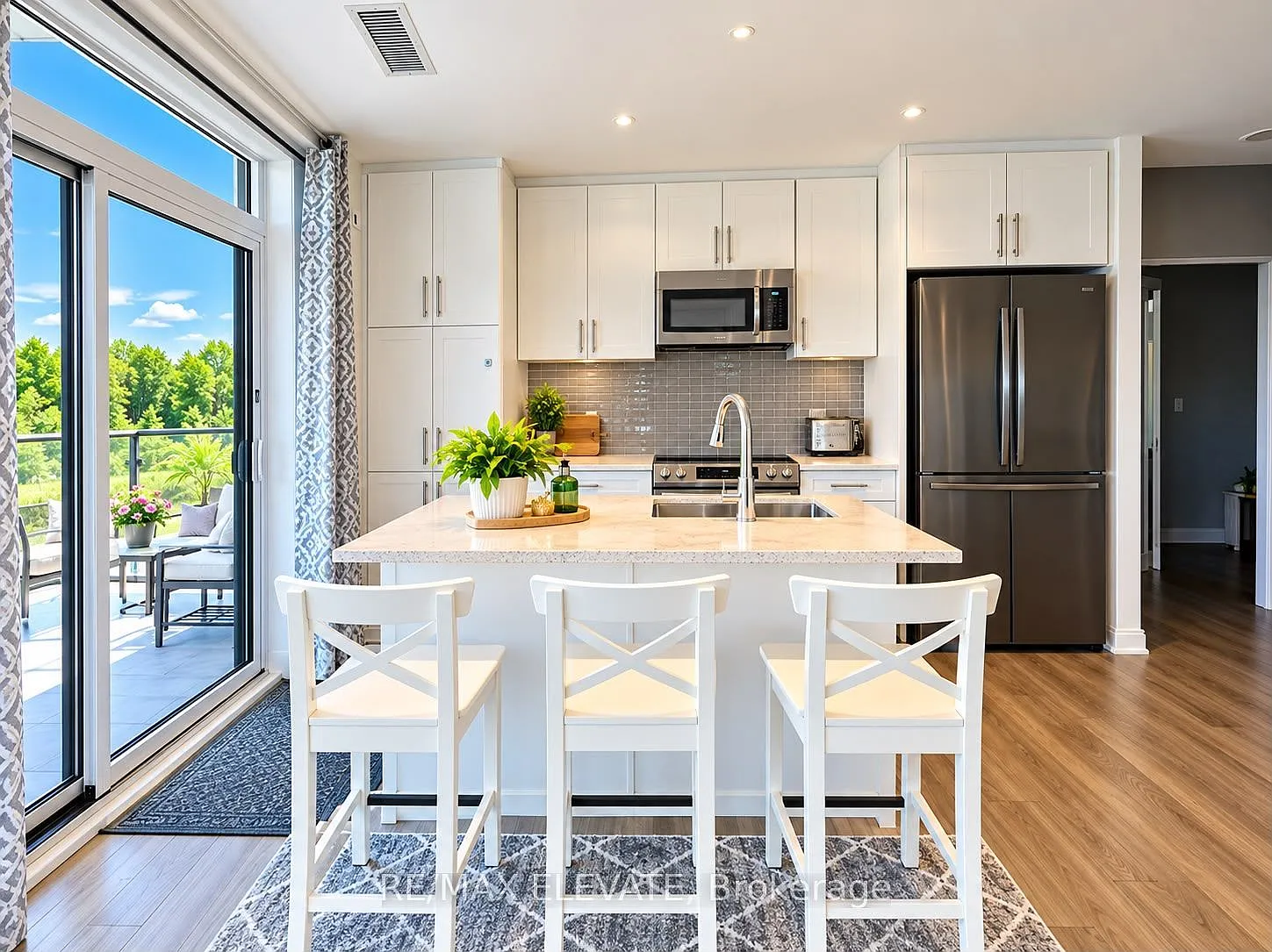 2 bed, $2,450 — Photo 4