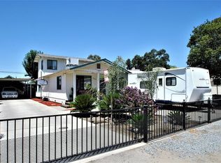 20871 S Castro St, Laton, CA 93242