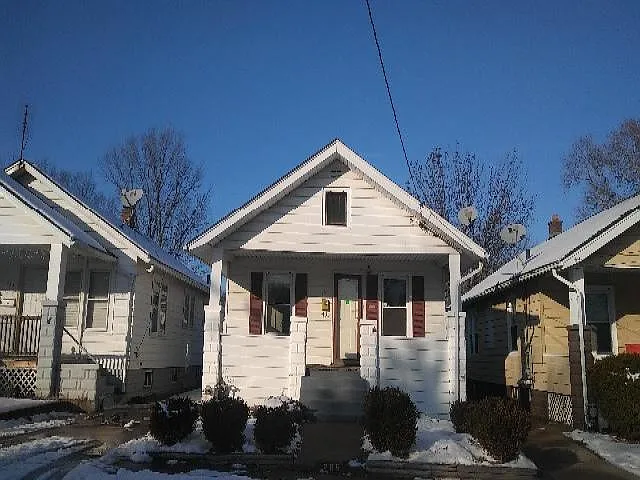 205 E Melbourne Ave photo 1