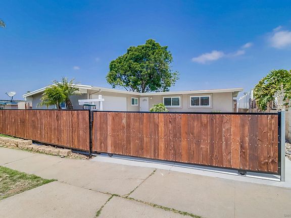 2nd image of 3642 Palm Ave