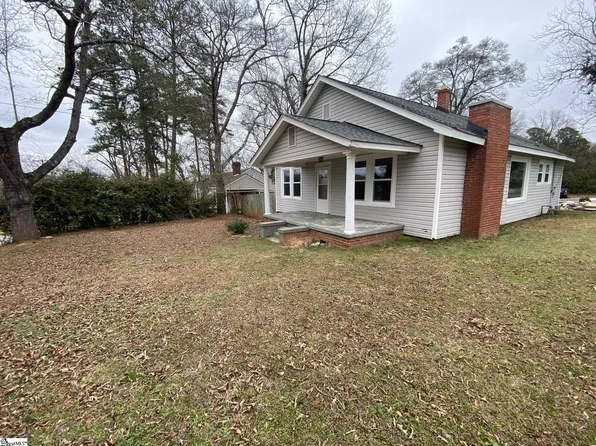 719 Chestnut St, Laurens, SC 29360