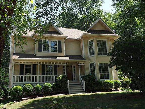 2nd image of 2309 Milstead Cir NE