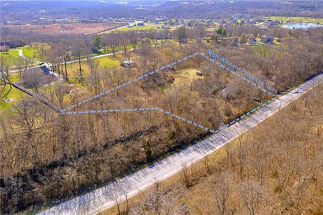 1st image of 13770 Blue Pkwy