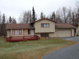 3033 E Whispering Woods Dr, Wasilla, AK 99654