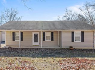 17 Lisbon Rd, Chickamauga, GA 30707