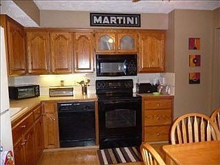 3rd image of 5642 S 114th St