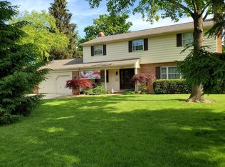 2200 Pinebrook Rd, Columbus, OH 43220