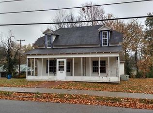 322 N 7th St, Murray, KY 42071