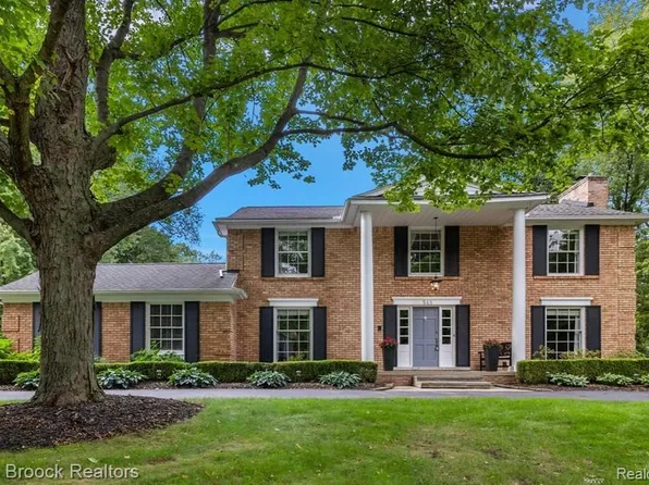 545 Whitehall Rd, Bloomfield Hills, MI 48304