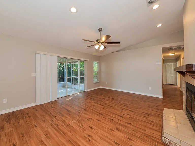 12914 Astorwood Pl — Photo 8