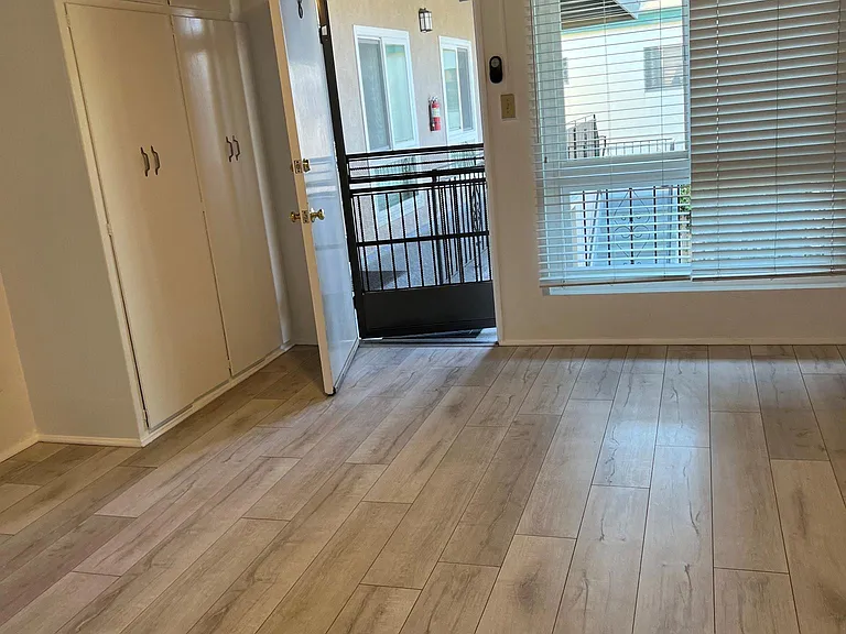 5910 E Naples Plz — Photo 17