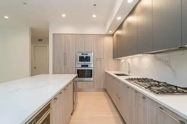 128 S Green St #3C — Photo 5