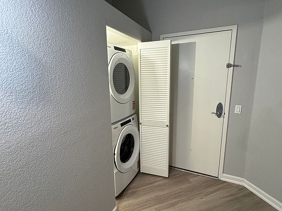4th image of 15475 Andrews Dr Unit 219