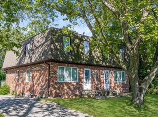 820 Green Bay Rd, Highwood, IL 60040