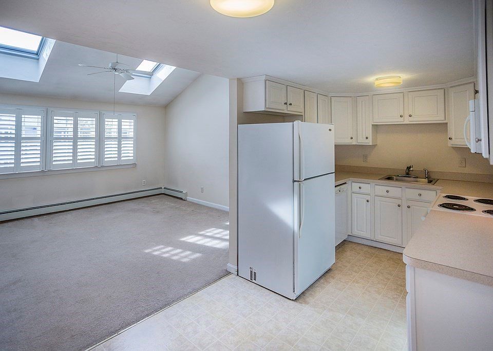1st image of 78 Center St APT 2-21