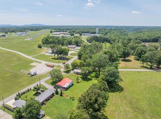 932 Coconut Ridge Rd, Smithville, TN 37166