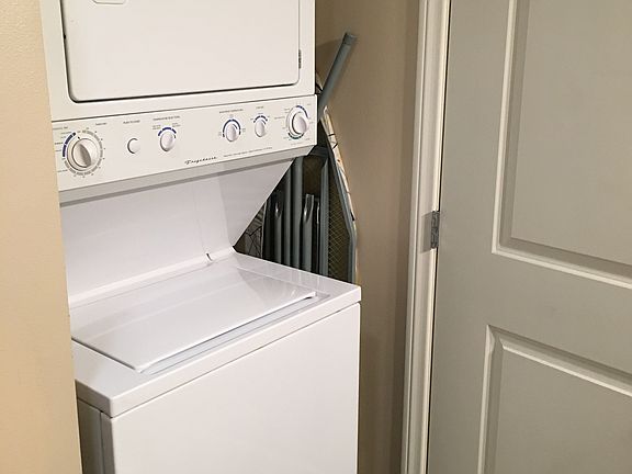 5th image of 206 Park Blvd Unit 301