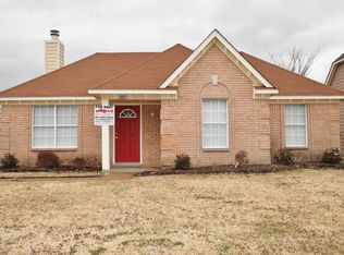 4246 Rainey Woods Dr, Memphis, TN 38125