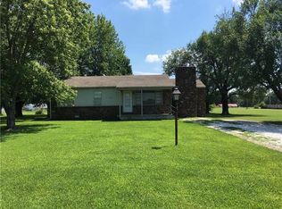 8161 W Wedington Dr, Fayetteville, AR 72704