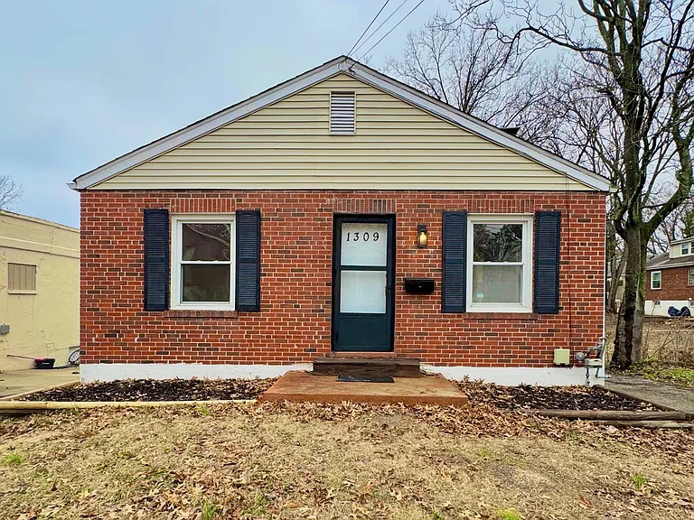 1309 Gerst Ave — Photo 1