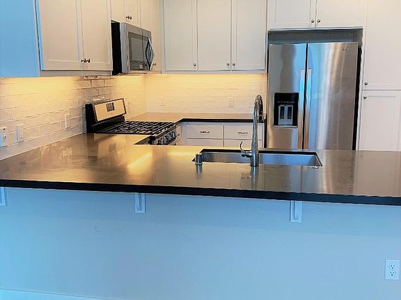 2nd image of 2305 S Winchester Blvd Unit 303