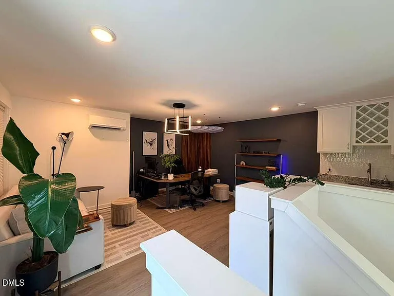 2222 Bohan Ct — Photo 32