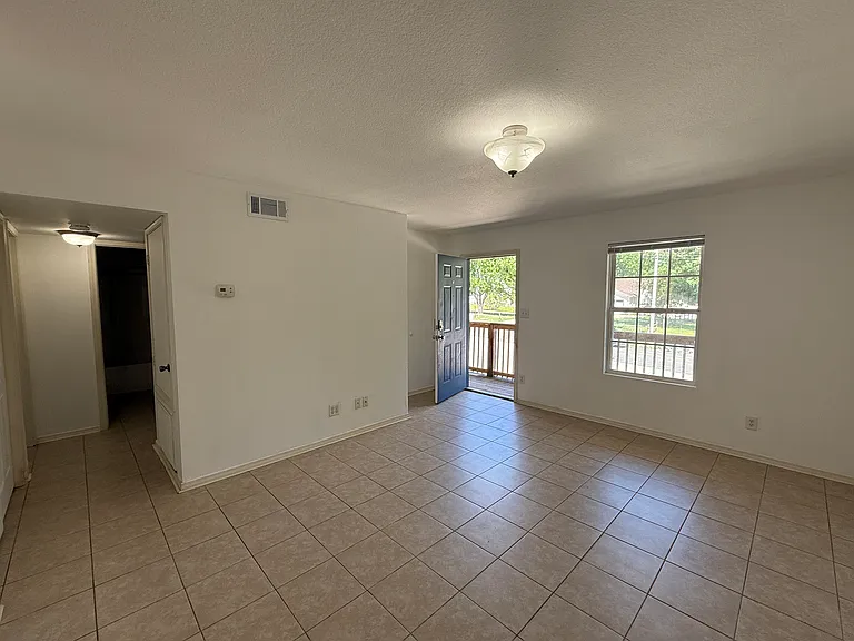 234 Adcock Rd #G — Photo 6