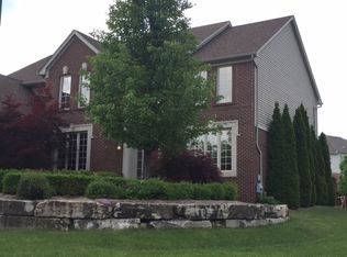 1022 Moran Dr, Rochester, MI 48307