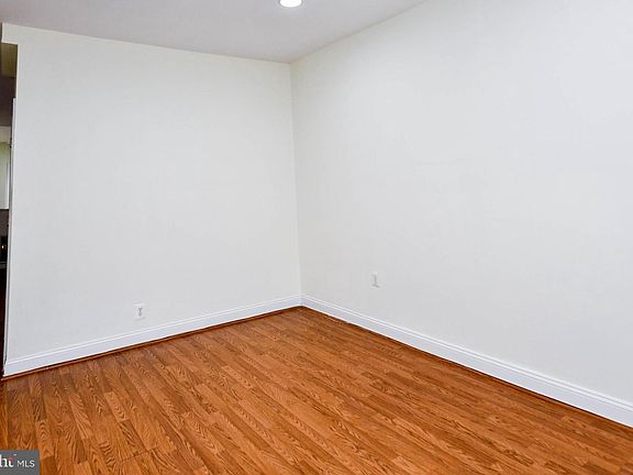 4th image of 1651 Gales St NE