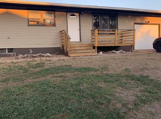 1422 Wood Ave, Rapid City, SD 57701