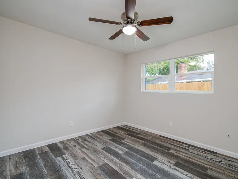 9406 Autauga St — Photo 21