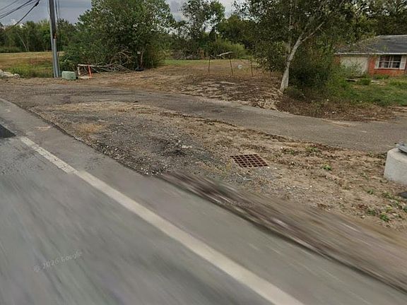 2nd image of 6007 Fm 521 Rd