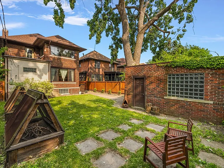 7433 Poe St — Photo 31